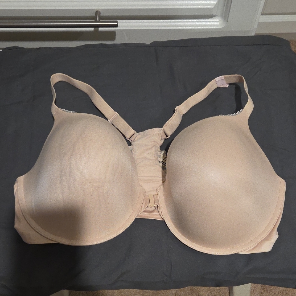 Victorias Secret Seamless Nude Push Up Bra